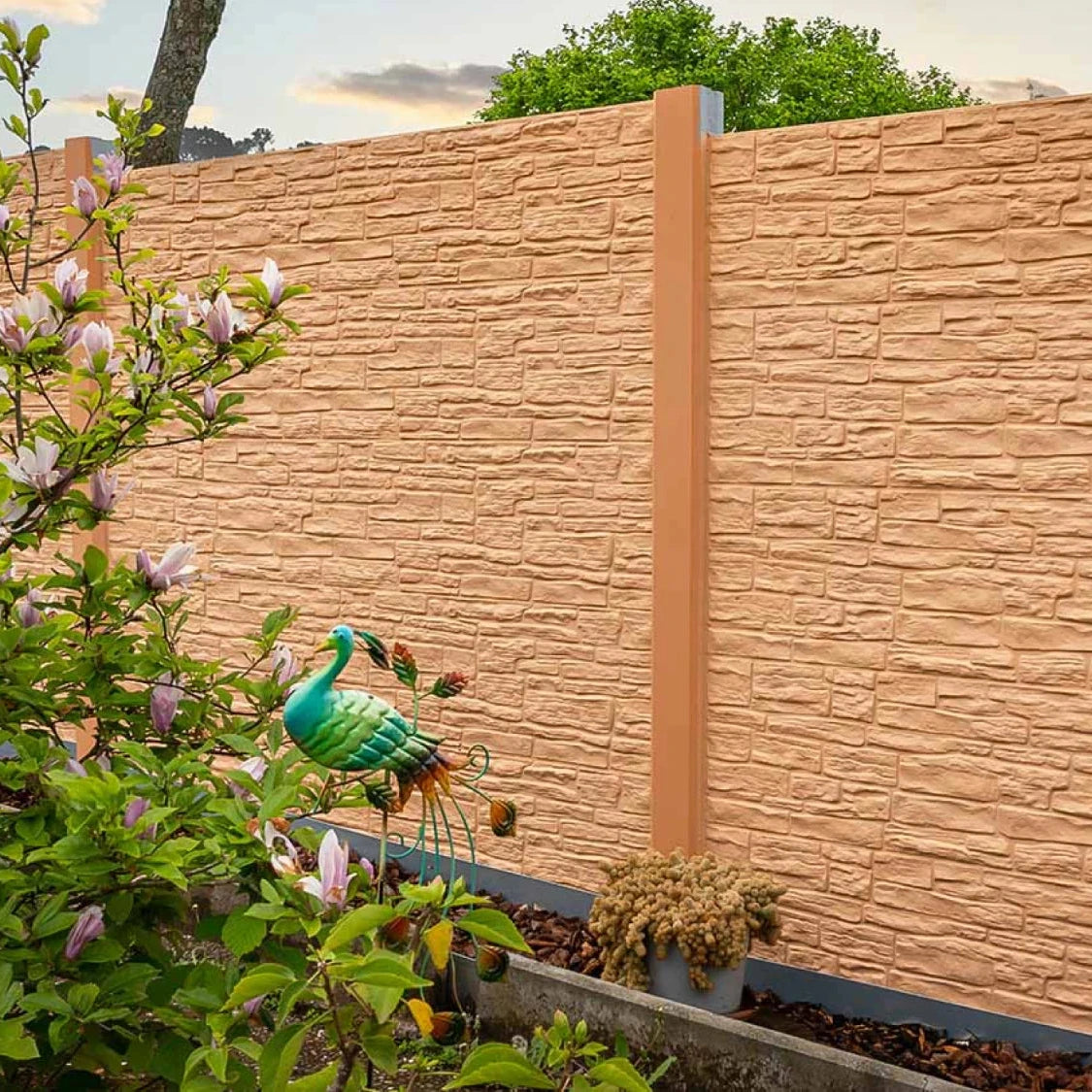 Beidseitige Betonzaunplatte Motiv Nostalgie Brillux Farbe – Sichtschutzzaun aus Beton
