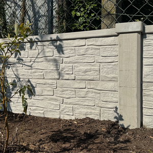 Beidseitige Betonzaunplatte Motiv Nostalgie naturgrau – Sichtschutzzaun aus Beton