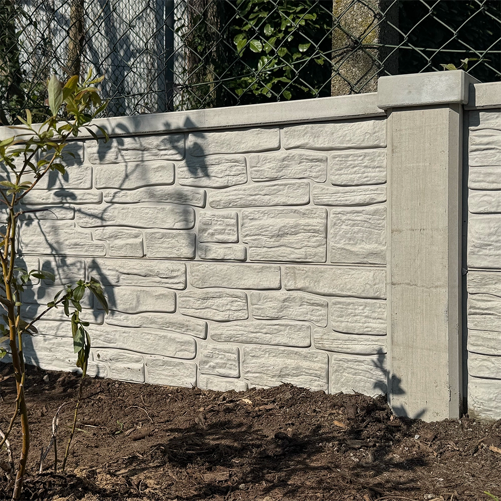 Beidseitige Betonzaunplatte Motiv Nostalgie naturgrau – Sichtschutzzaun aus Beton