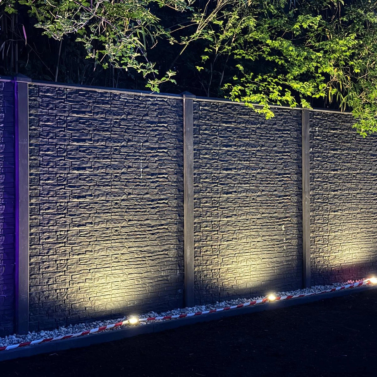 Beidseitige Betonzaunplatte Motiv Nostalgie anthrazit – Sichtschutzzaun aus Beton